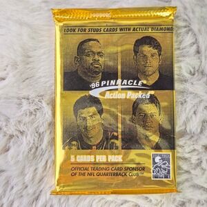 1996 Pinnacle Action Packed Football Unopened Pack 5 Cards Studs Diamond Chase